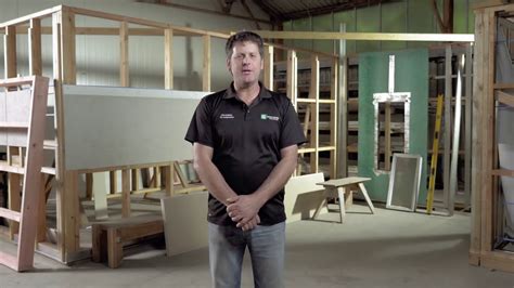 Linea™ Weatherboard Installation | James Hardie - YouTube