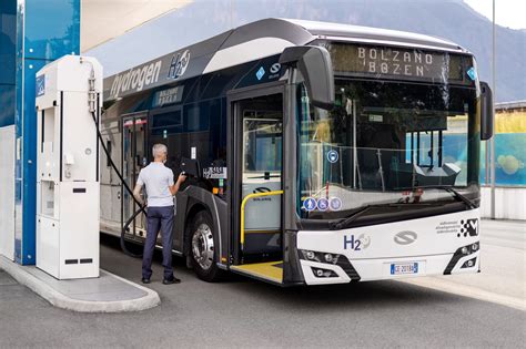 How does a hydrogen bus work? - eCity powered by Solaris