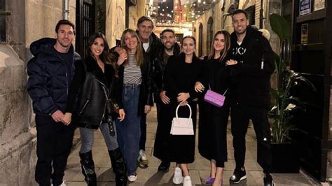 Lionel Messi returns to Barcelona for dinner with former teammates ...