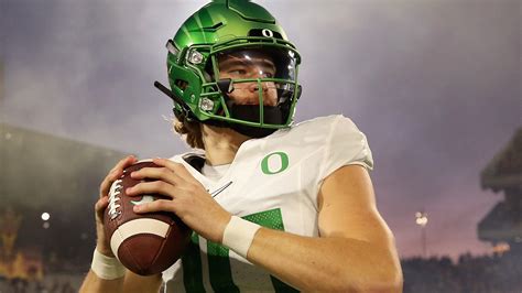 Justin Herbert NFL Draft: Mocks & Stock for Oregon QB