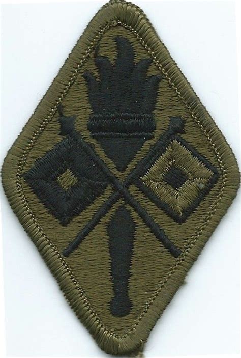 Signal Corps Center And School US shoulder sleeve insignia | Insignia ...