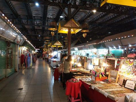 Chiang Mai Night Bazaar - Market, Stalls, Food, Opening Hours & Map