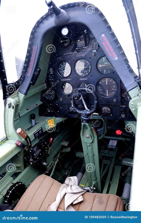 A Spitfire Cockpit editorial stock image. Image of plane - 109482059