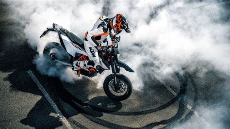 KTM 690: Latest News, Reviews, Specifications, Prices, Photos And Videos | Top Speed