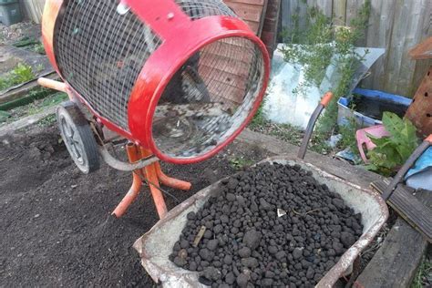 Soil Sieve Sifter Machine: 7 Steps (with Pictures) | Soil, Sifter, Growing vegetables