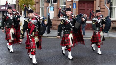 Bagpipes And Drums Of The Royal Regiment Scotland - YouTube