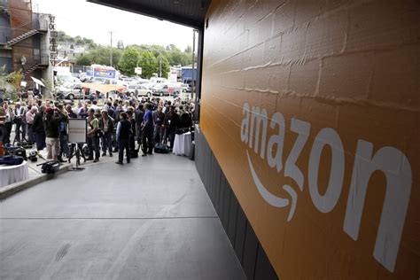 Amazon India comes under Probe for possible violations of FDI rules - IBTimes India