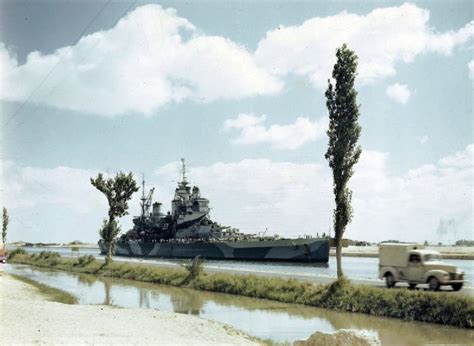 [Photo] HMS Howe transiting the Suez Canal, Egypt, 14 Jul 1944, photo 1 of 2 | World War II Database