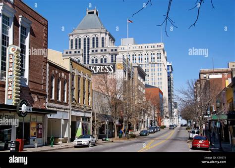 Greensboro, NC, North Carolina. Elm street Stock Photo: 40133161 - Alamy