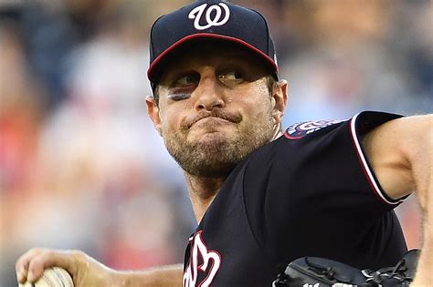 Max Scherzer, pitching with a broken nose, strikes out 10 Phillies in Nationals’ 2-0 win