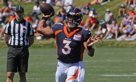 Broncos injury update: Russell Wilson 'super confident' he'll play ...