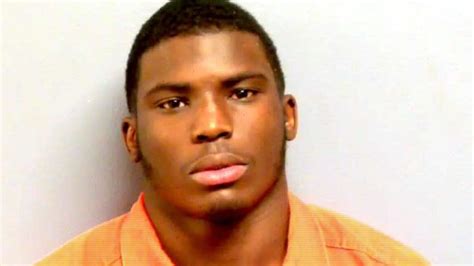 Oklahoma State Dismisses Tyreek Hill After Domestic Violence Arrest