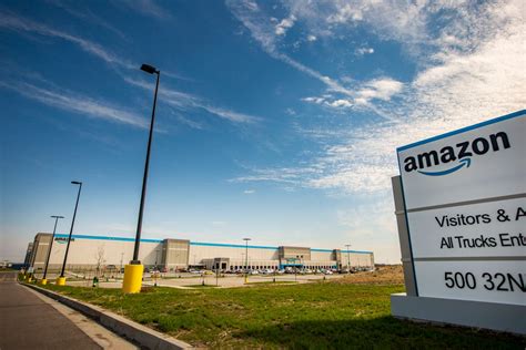 Amazon boosting Iowa presence: Ankeny warehouse, likely Davenport site