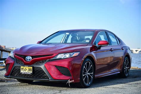 2018 Toyota Camry Hybrid SE Test and Review – Adrenaline Lifestyles