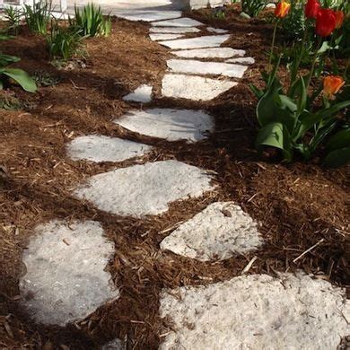 These 17 Stone Walkways Are Simple to DIY | Walkway landscaping, Stepping stone pathway, Garden ...