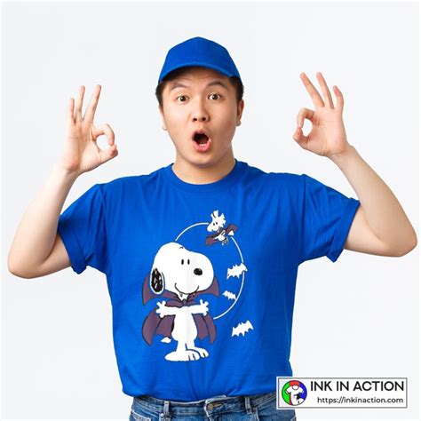 Snoopy Halloween Peanuts Halloween Snoopy Vampire T-Shirt - Ink In Action