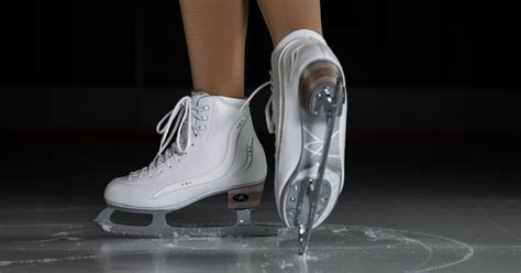 What Are the Best Ice Skates for Competitive Skaters? - Riedell Ice