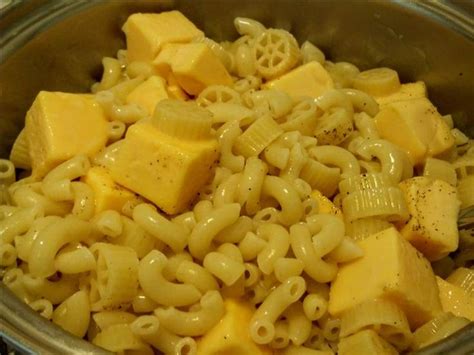 VELVEETA Mac and Cheese - Busy Mom Recipes | Homemade mac and cheese recipe easy, Easy mac and ...