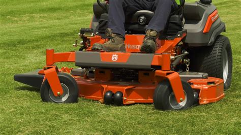 How to Use & Operate a Commercial Zero Turn Gas Lawn Mower | Husqvarna ...