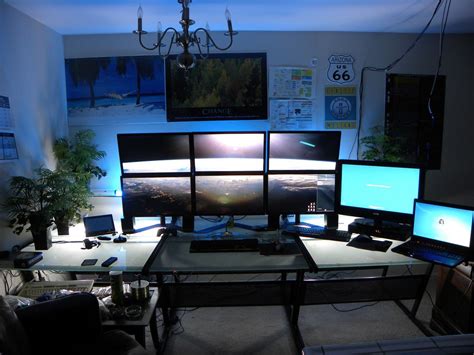 15 Envious Home Computer Setups | Inspirationfeed | Computer setup, Computer room, Room setup