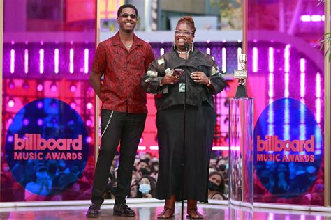 Pop Smoke's Mother Accepts Award in Honor of Her 'Young Warrior' with Emotional Speech at 2021 BBMAs