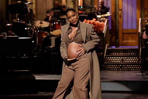 Keke Palmer Announces Pregnancy on SNL | NBC Insider