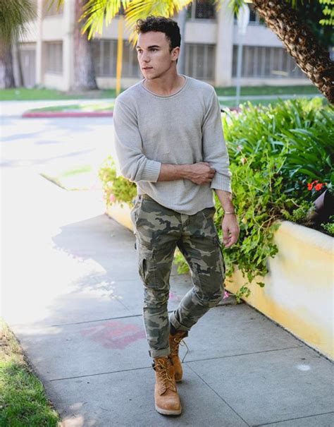 3 Cargo Pants Outfit Ideas For Men