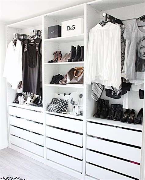 Modern Minimalist Closet | Modern closet designs, Closet decor, Modern ...