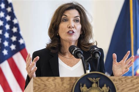 Kathy Hochul vows kids will wear masks in NY school classrooms this fall