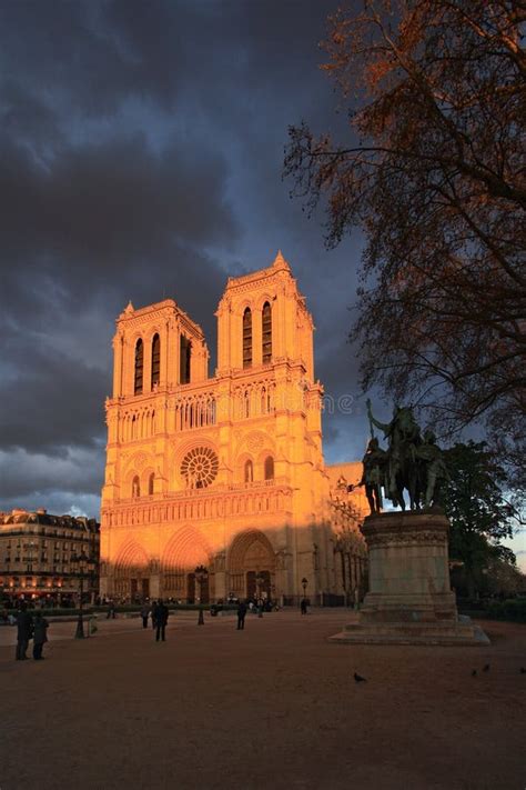 Notre Dame Cathedral editorial stock image. Image of notre - 19600974
