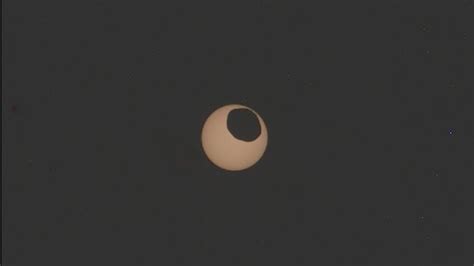 Here's What a Solar Eclipse Looks Like From the Surface of Mars - CNET