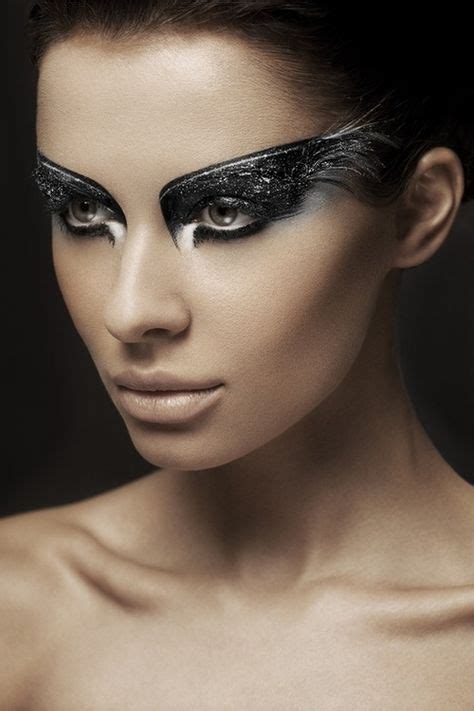 Raven eyes | Artistry makeup, Bird makeup, Black swan makeup