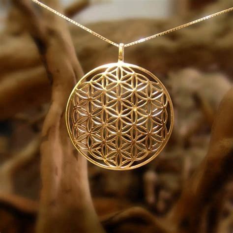 The Esoteric Meaning and Benefits of Sacred Geometry | Yachna Yoga