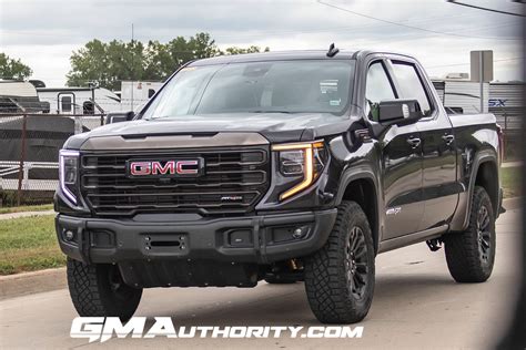 2023 GMC Sierra Gets New Sterling Metallic Color: First Look