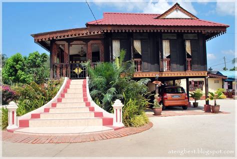 Rumah Melayu Kedah | Wooden house design, Beautiful house plans, Village house design