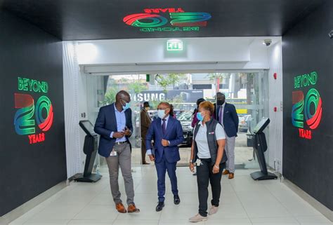 Safaricom opens Flagship Shop in Nairobi including a gaming area for customers - Techish Kenya