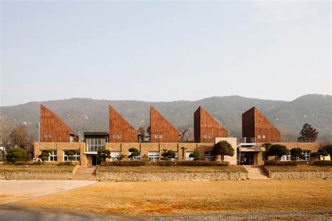 Out of the Ordinary: contemporary Korean architecture under the ...