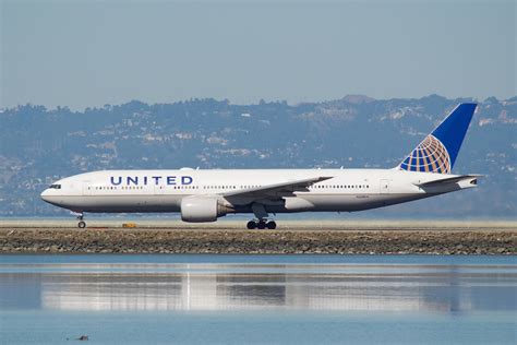 United Airlines Cancels Boeing 777-200 Flights After Maintenance Snafu - Live and Let's Fly ...