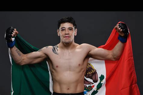 Tijuanas Brandon Moreno is your new UFC Flyweight Champion! : tijuana