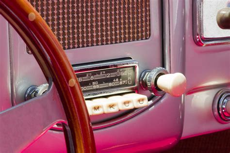 A Brief History of the Car Radio