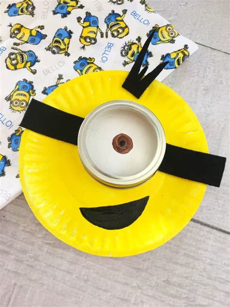 Minion Paper Plate Craft for Kids - Easy Rainy Day Activity