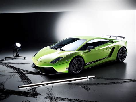 Lamborghini Gallardo LP 560-4 Superleggera at H.R. Owen Lamborghini