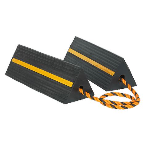 Sealey WC11 Heavy-Duty Rubber Wheel Chocks 8kg - Pair | Sealey WC11 ...