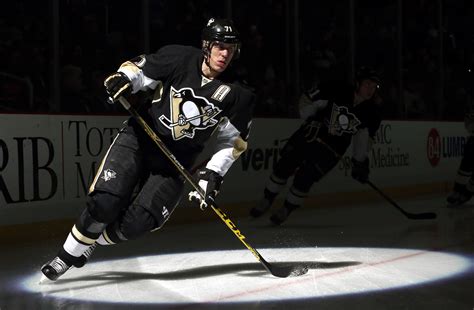 Evgeni Malkin returns just when the Penguins need him most | For The Win