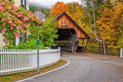 Woodstock, Vermont with Middle Covered Bridge Stock Image - Image of american, place: 194993595