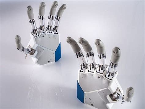 Bionic Hand that adds a sense of touch to prosthetics - Instamedia.com