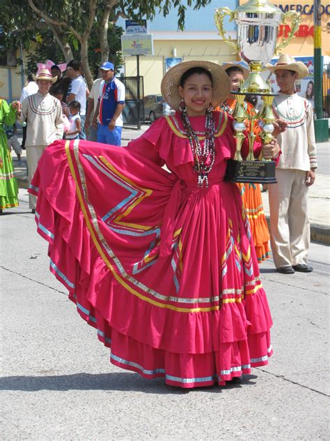 The Road Taken....Our Spanglish Blog: Honduran Independence