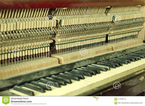 Repair Old Piano, Keys and Hammers Stock Image - Image of close, classical: 117536115