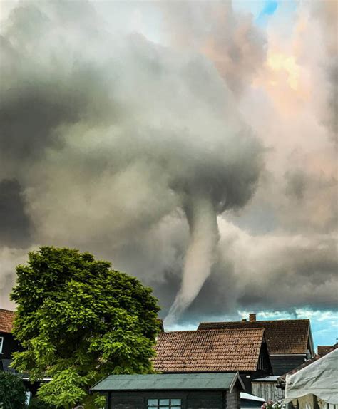 UK weather: Tornado hits Suffolk but heatwave forecast for August | Weather | News | Express.co.uk