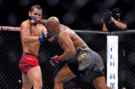 Kamaru Usman def. Jorge Masvidal at UFC 261: Best photos